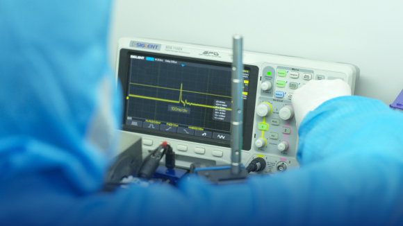 海目星研發(fā)測(cè)試-不斷突破傳統(tǒng)產(chǎn)品技術(shù)開(kāi)發(fā)模式，引入先進(jìn)開(kāi)發(fā)工程方法與工具。