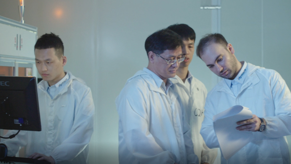 研發(fā)團(tuán)隊(duì)-研發(fā)、工程、技術(shù)類人員規(guī)模年均增長(zhǎng)100%，人員結(jié)構(gòu)不斷優(yōu)化。