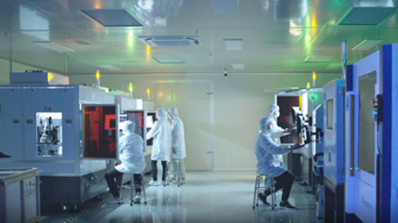 研發(fā)實(shí)驗(yàn)室-成立集團(tuán)研究院、成都研究院，并在深圳、常州兩地設(shè)立激光研發(fā)中心。